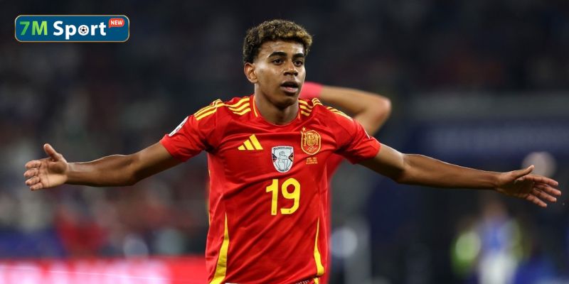 Lamine Yamal, 18 tuổi, bị chấn thương gân kheo trái trong trận đấu với Celta Lamine Yamal, 18 tuổi, bị chấn thương gân kheo trái trong trận đấu với Celta